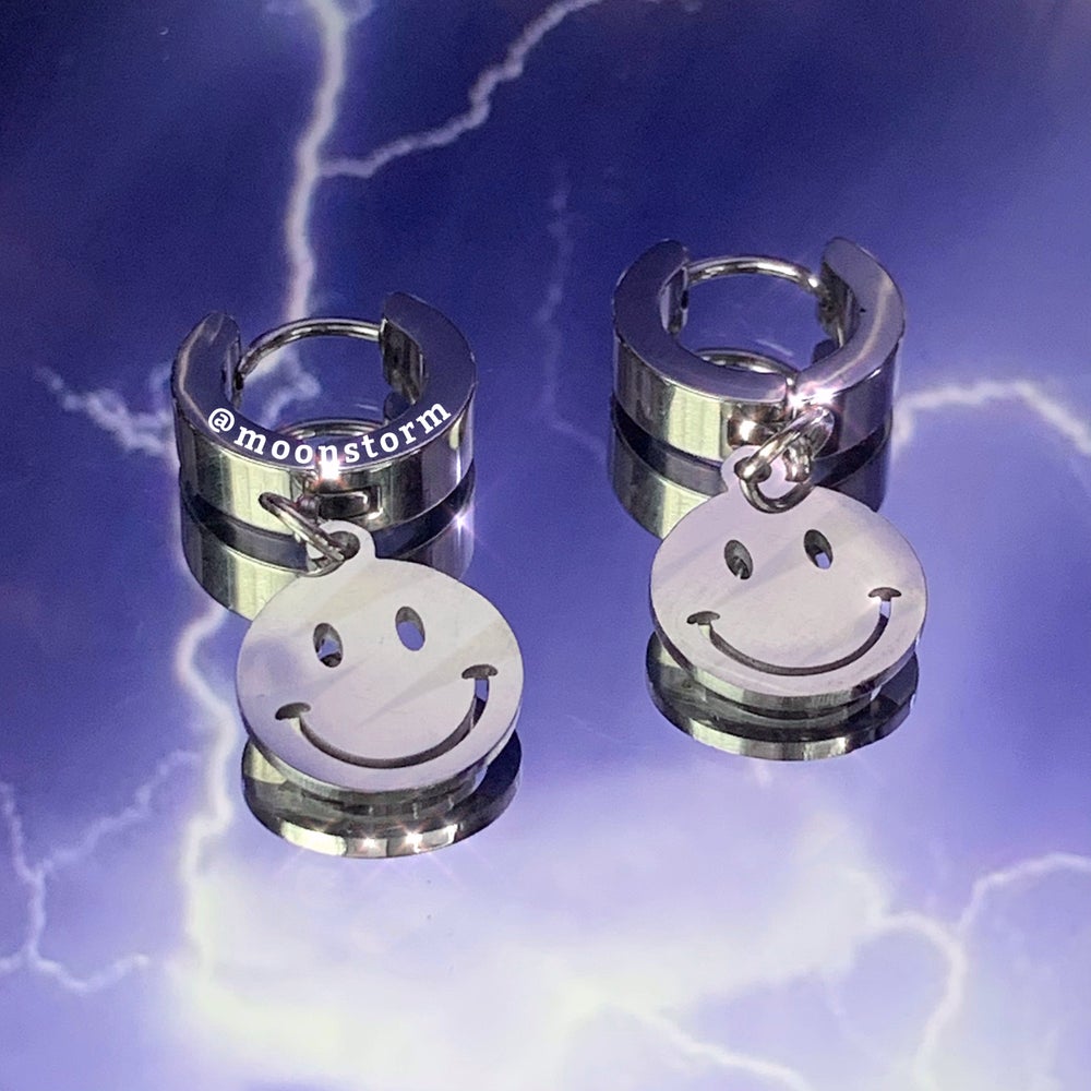 Happy Smile Hoop Earrings
