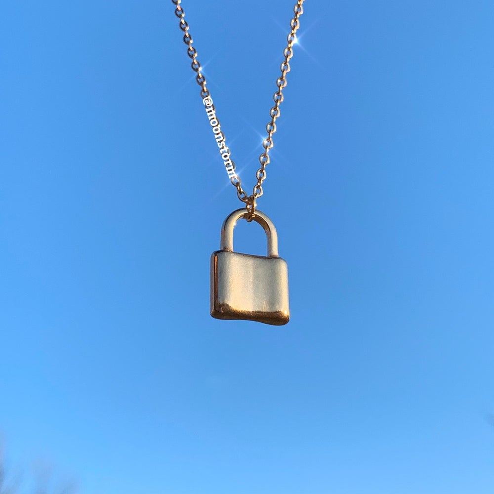 Gold Lock Essential Necklace