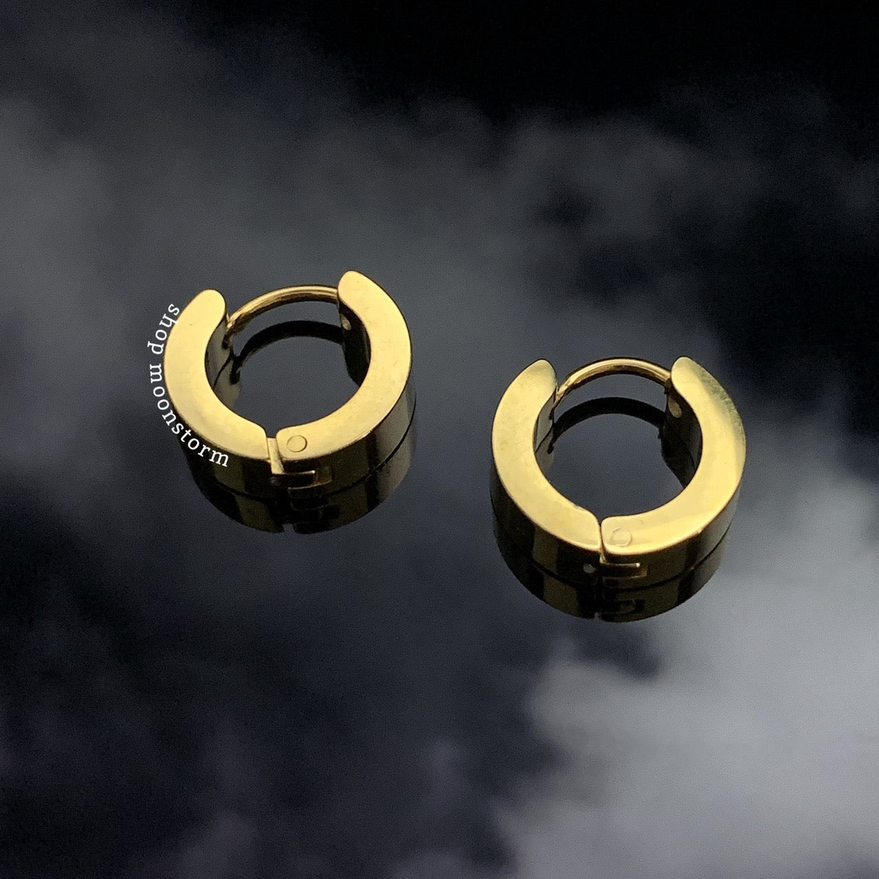 Gold Essential Hoop Earrings