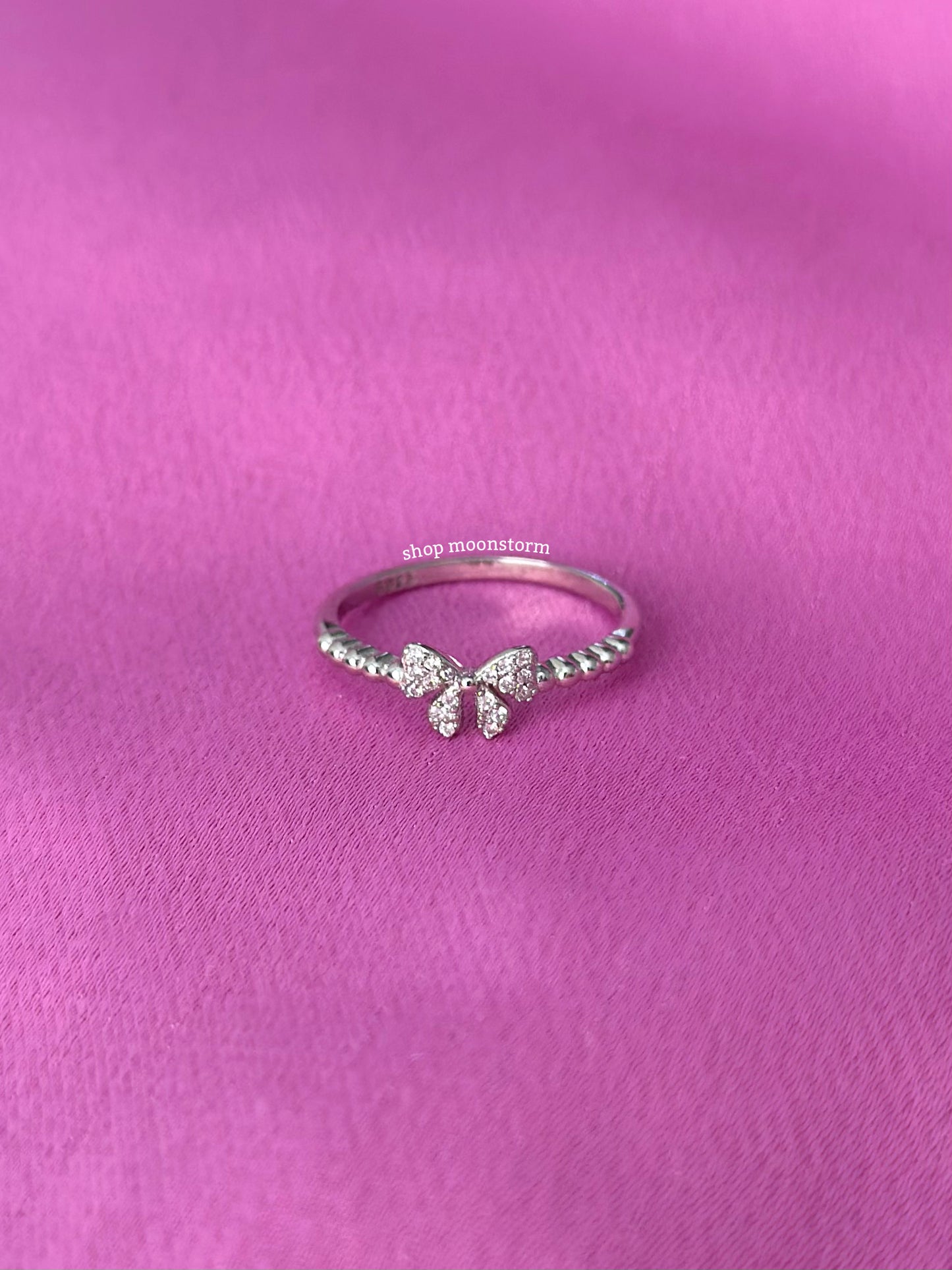 Sparkling Bow Ring