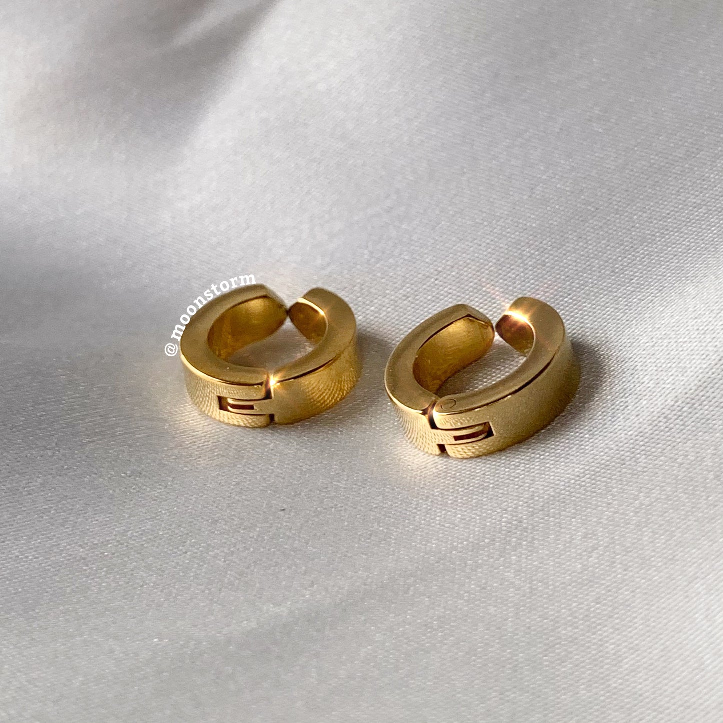 Gold Essential Hoop Earrings