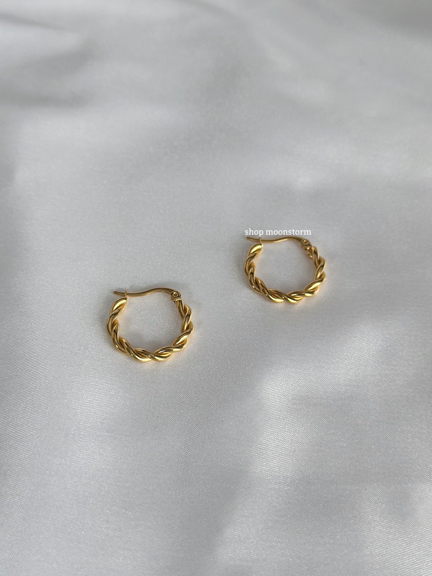 Twisted Hoop Earring Pack (Set of Two)