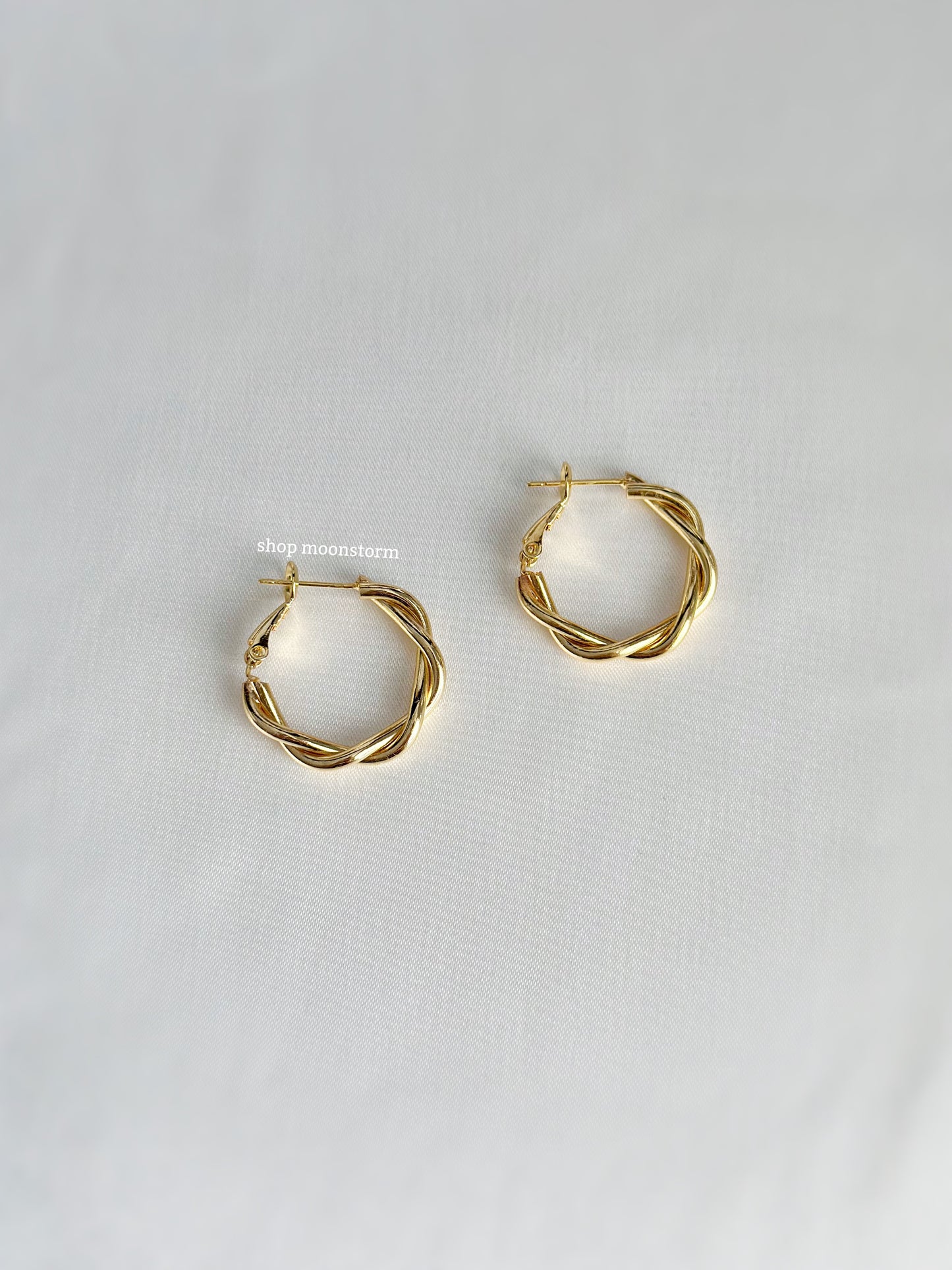 30mm Gold Twist Hoop Earrings