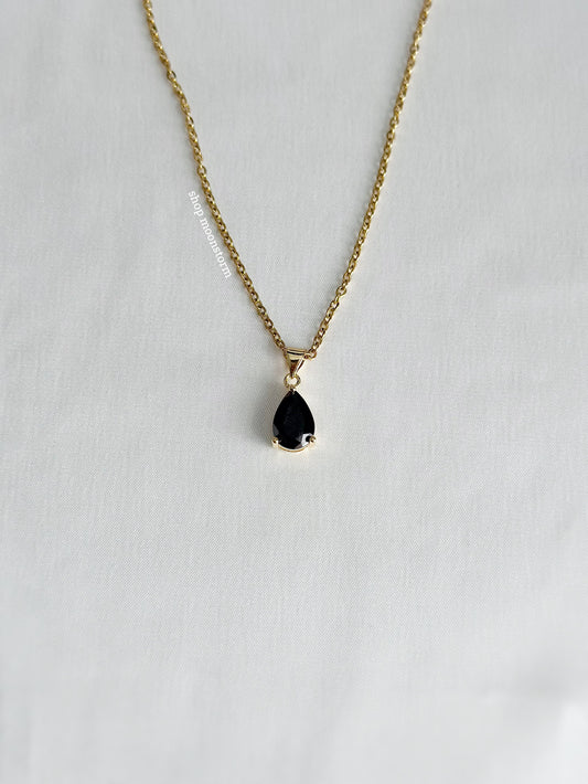 Black Teardrop Crystal Necklace