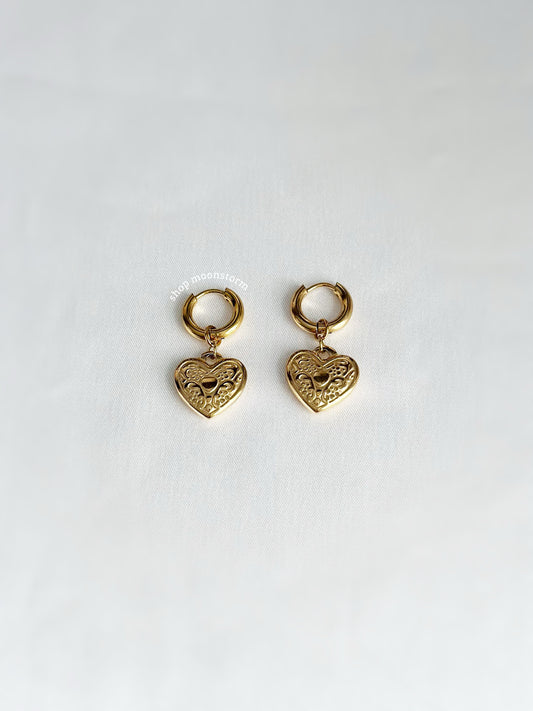 Gold Vintage Heart Hoop Earrings