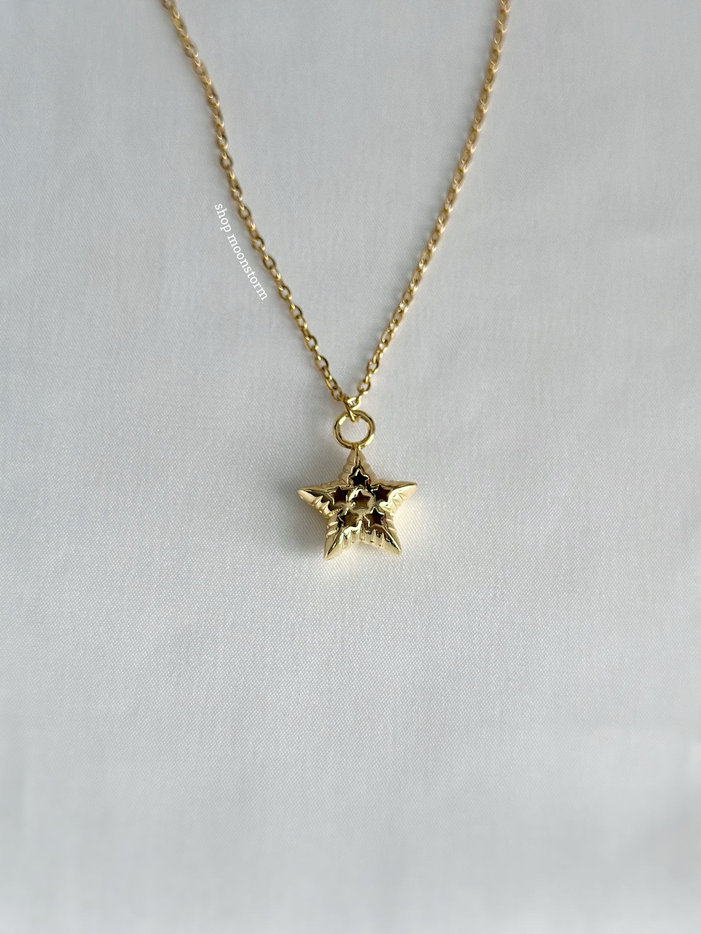 Gold Puff Star Necklace
