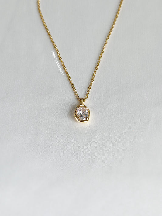 Gold Clear Gemstone Necklace