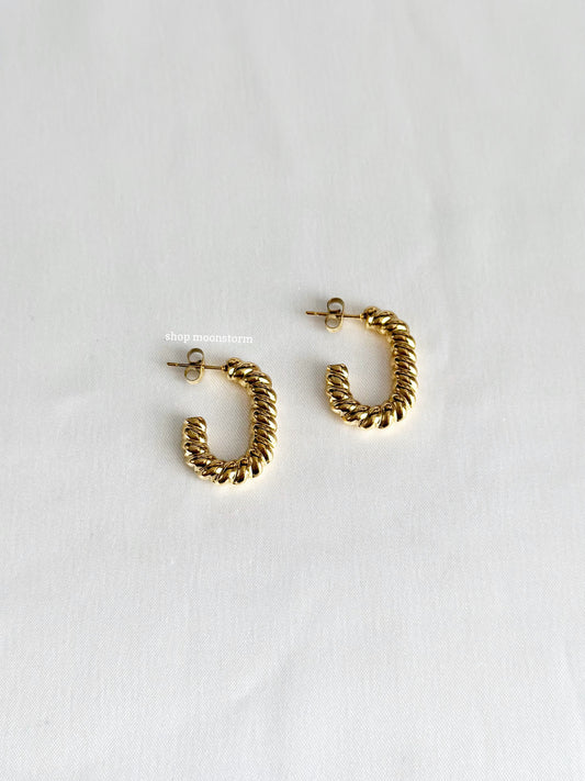 Gold Oval Twist Hoop Earrings