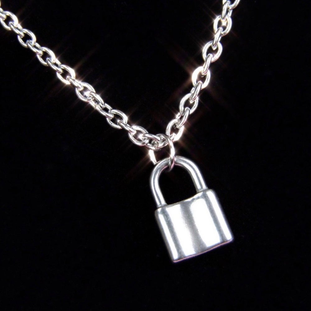 Silver Lock Essential Necklace