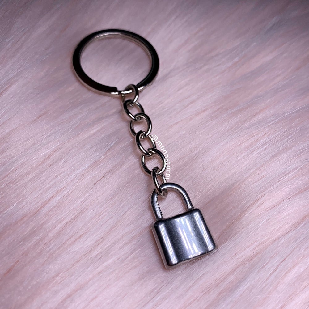 Lock Essential Keychain
