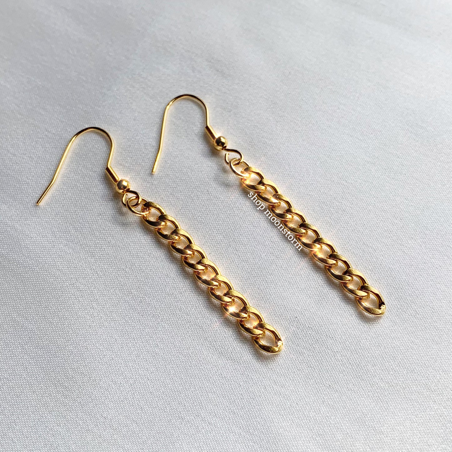 Gold Curb Chain Drop Earrings